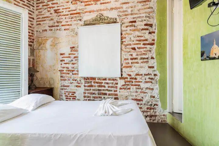 Apartamento Torre Del Reloj 501 *